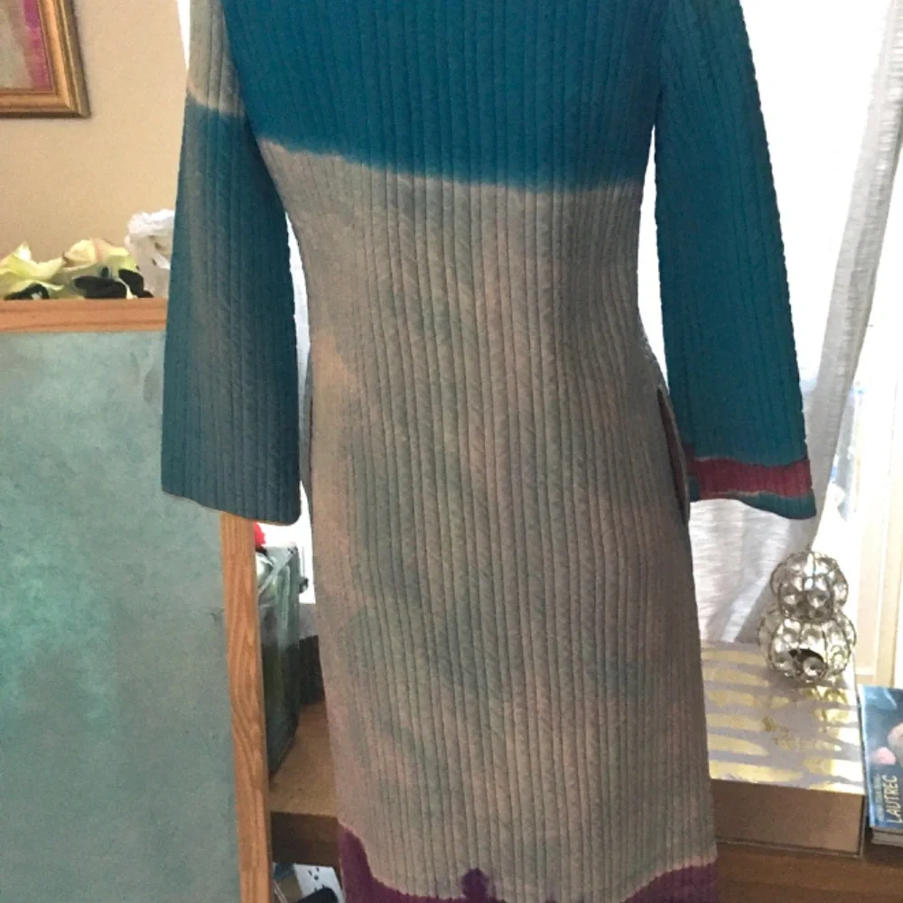 Mary McFadden Long Silk Evening Coat - Picture 4 of 10